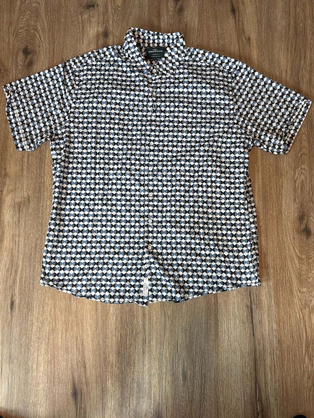 Rodd & Gunn Sports Fit Short Sleeve Button-Up Shirt Geometric Pattern Italy 2XL